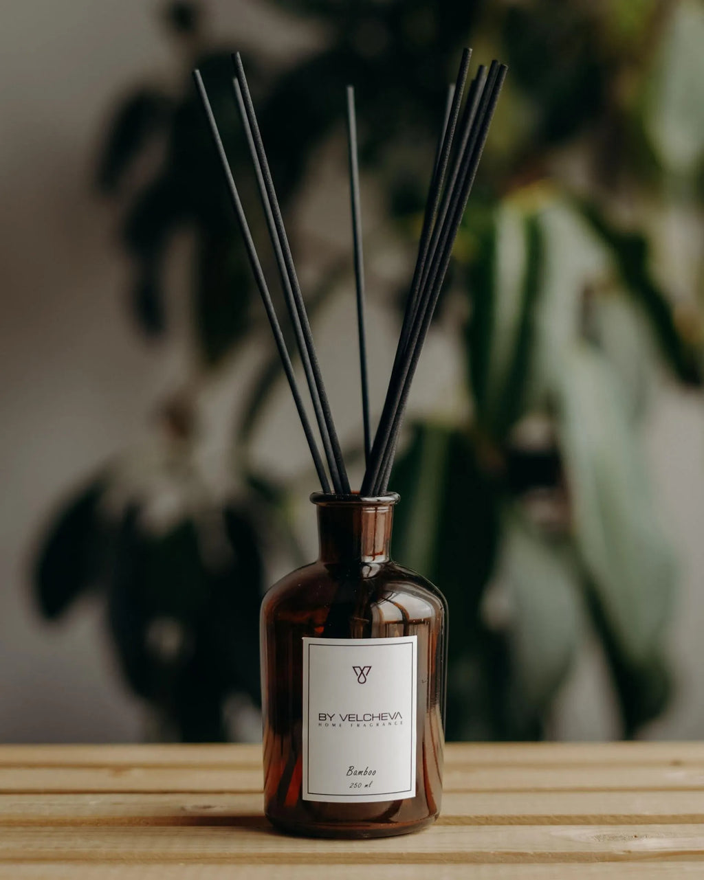 BAMBOO – dyfuzor zapachowy z patyczkami Dyfuzory zapachowe z patyczkami  – By Velcheva