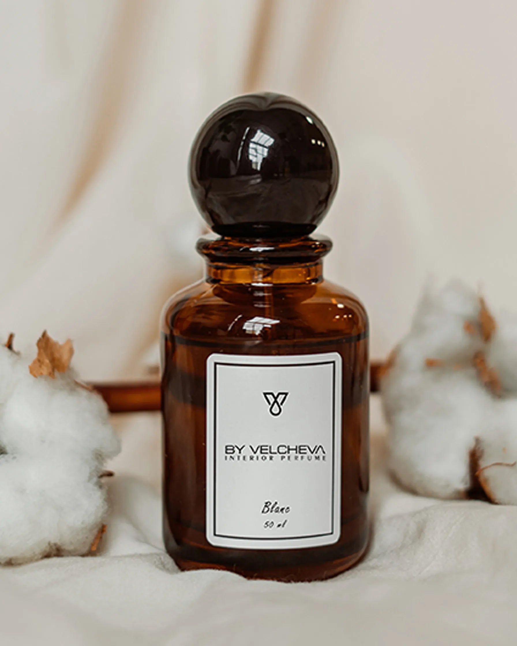 BLANC – perfumy do wnętrz Perfumy do wnętrz  – By Velcheva