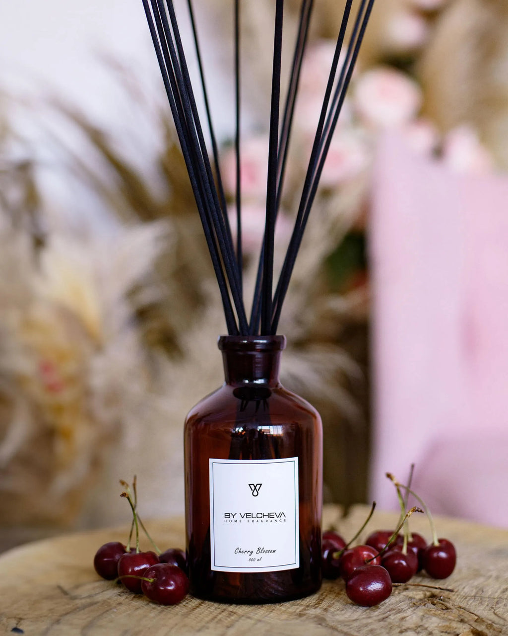 CHERRY BLOSSOM – dyfuzor zapachowy z patyczkami Dyfuzory zapachowe z patyczkami S - 125 ml – By Velcheva