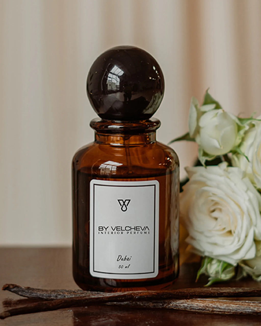 DUBAI – perfumy do wnętrz Perfumy do wnętrz  – By Velcheva