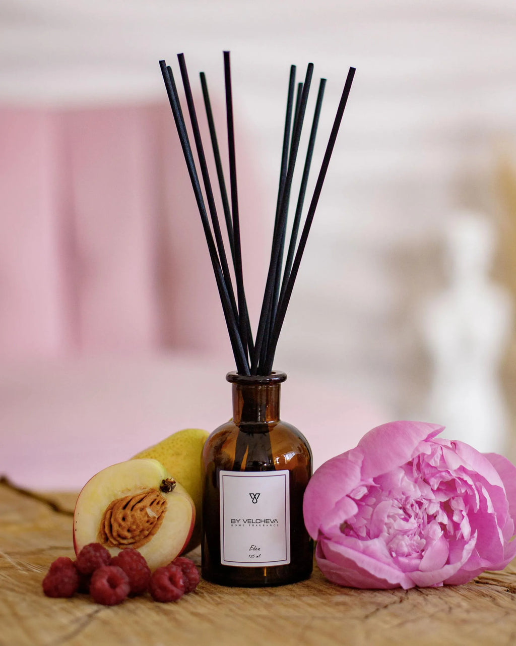 EDEN – dyfuzor zapachowy z patyczkami Dyfuzory zapachowe z patyczkami S - 125 ml – By Velcheva