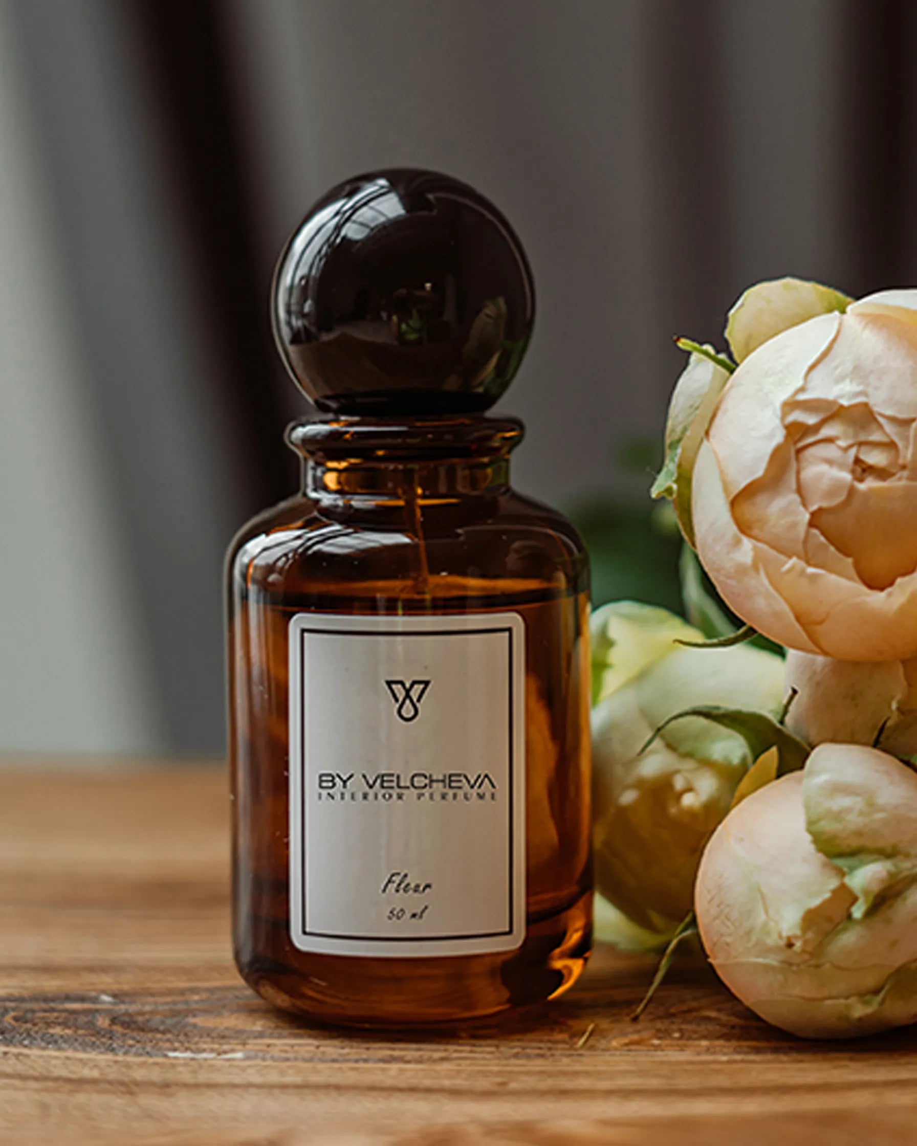 FLEUR – perfumy do wnętrz Perfumy do wnętrz  – By Velcheva