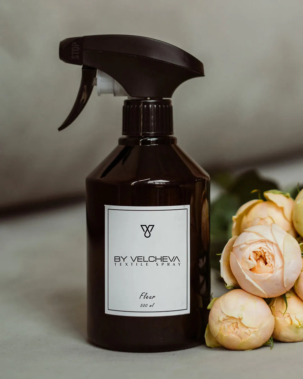 FLEUR – spray do tekstyliów Spray do tkanin  – By Velcheva