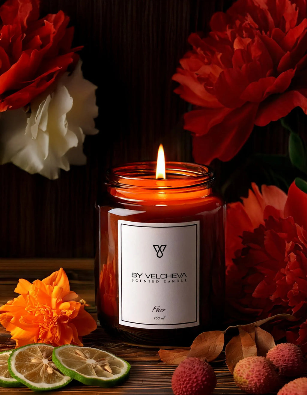 FLEUR – świeca zapachowa Świece zapachowe  – By Velcheva