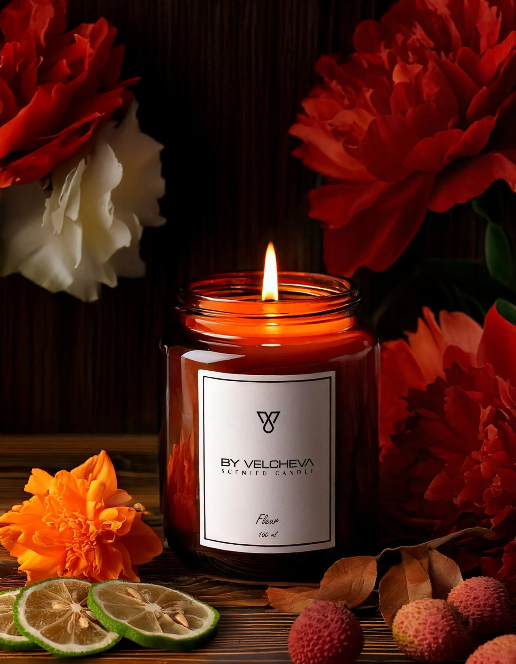 FLEUR – świeca zapachowa Świece zapachowe  – By Velcheva