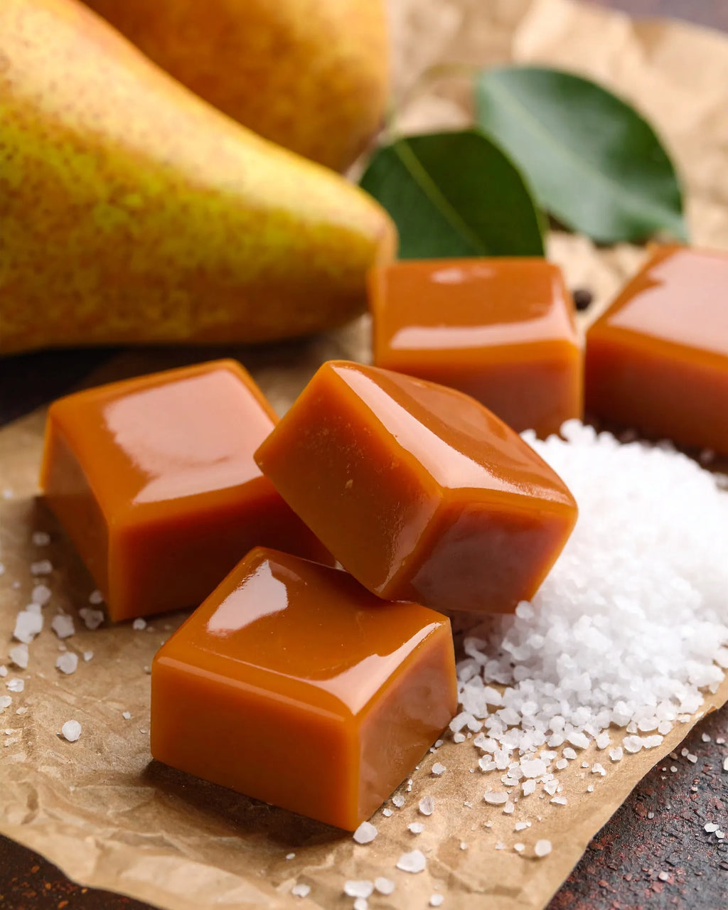 SALTED CARAMEL – świeca zapachowa Świece zapachowe  – By Velcheva