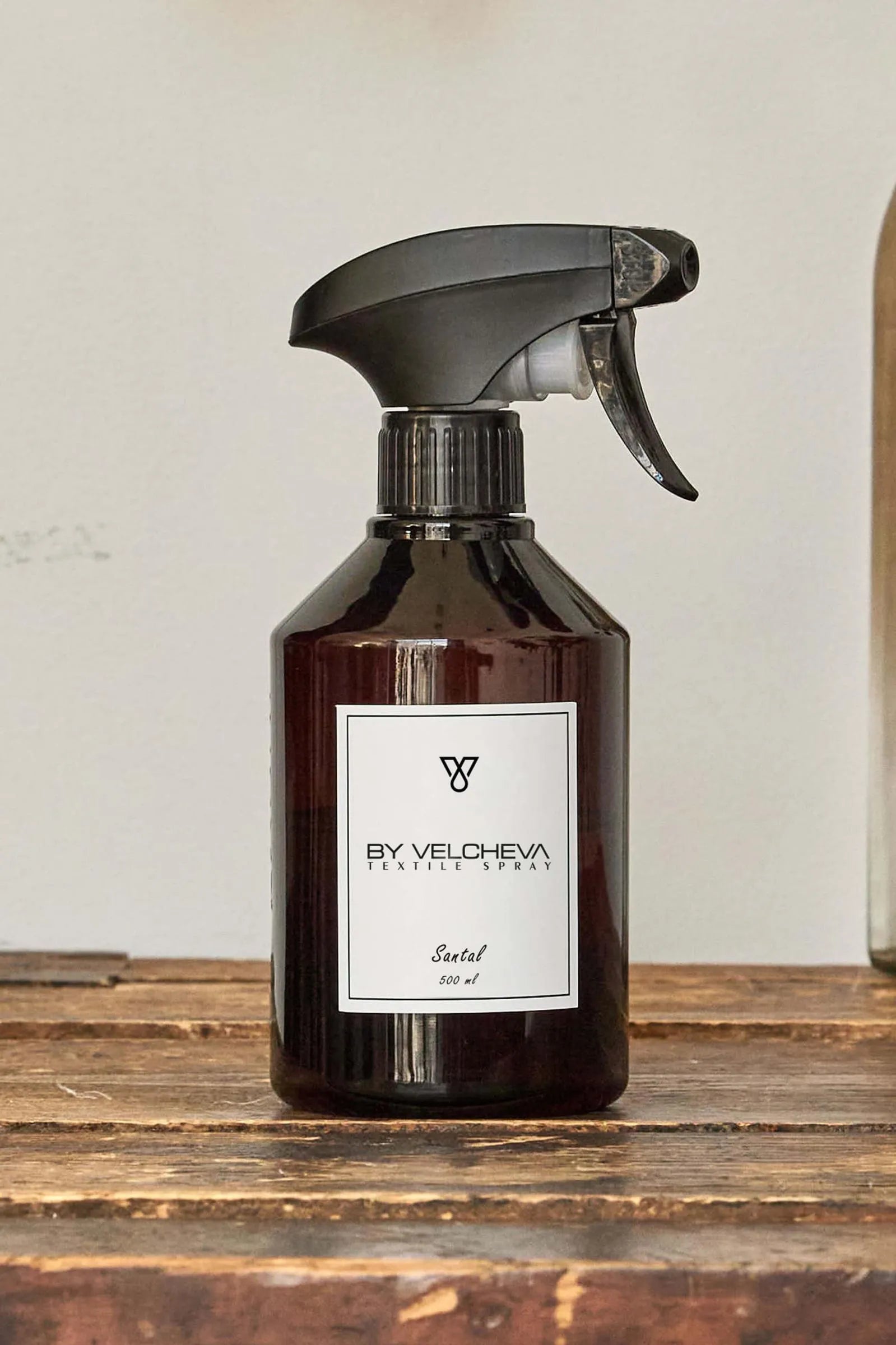 SANTAL – spray do tekstyliów Spray do tkanin  – By Velcheva