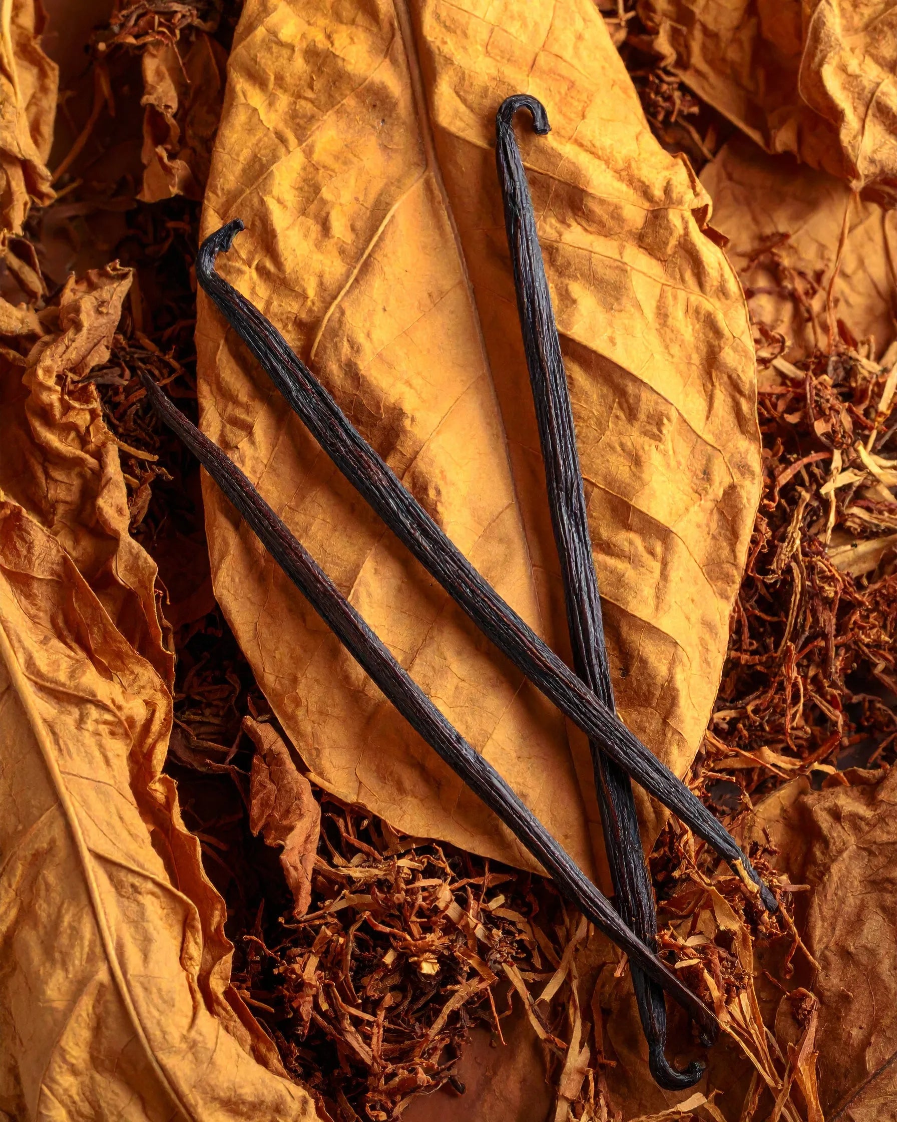 TOBACCO VANILLA – świeca zapachowa Świece zapachowe  – By Velcheva